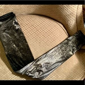 NWOT Spanx leggings, sz S, dressy, gold/black